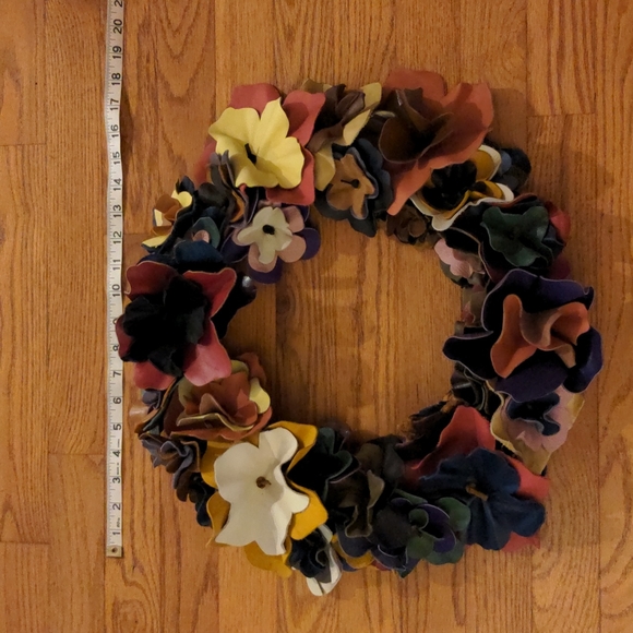 NEW! Handmade Leather Flower Rosette Wreath-14"  Multicolor - Picture 4 of 6